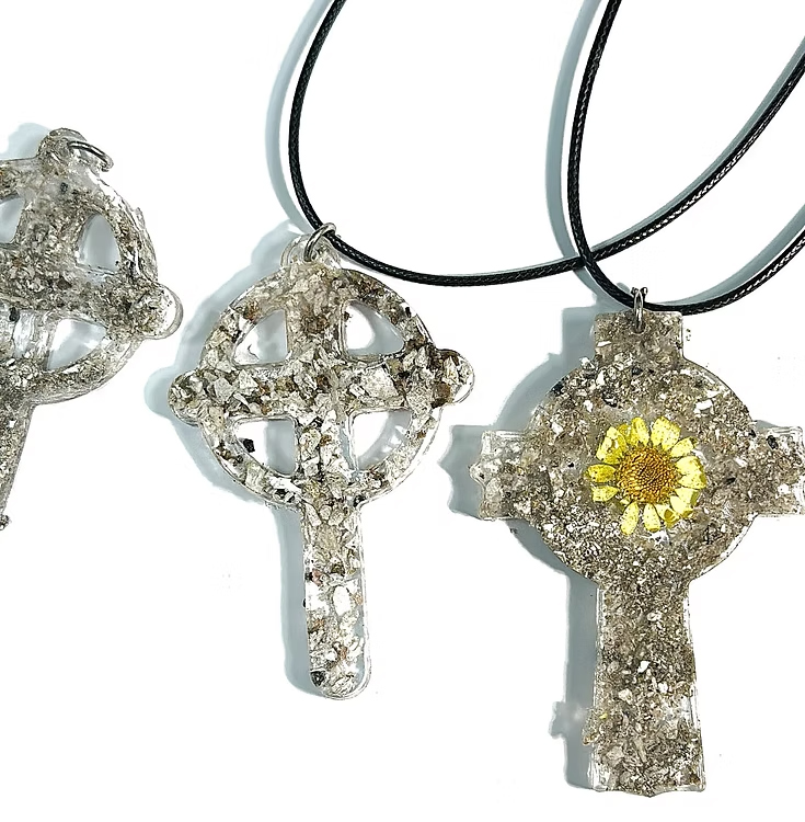 Handcrafted memorial ashes jewellery
