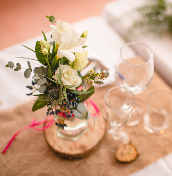 Elegant wedding flowers and table centrepieces