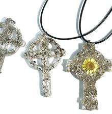 Handcrafted memorial ashes jewellery